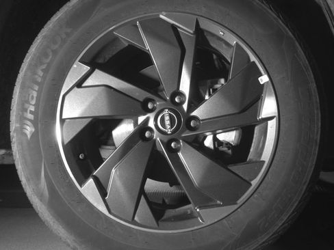 Used 2025 Nissan Rogue SV image 13