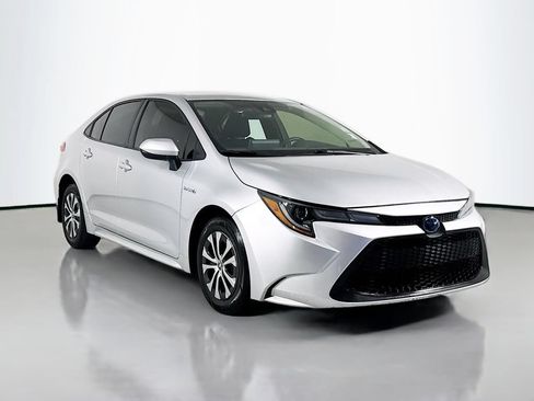 Used 2020 Toyota Corolla LE FWD image 3