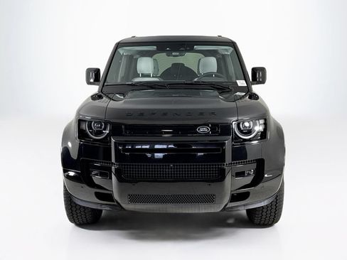 Used 2026 Land Rover Defender 110 X-Dynamic SE AWD/4WD image 8