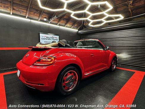 Used 2018 Volkswagen Beetle 2.0T Coast w/ Coast Lighting Package FWD image 3