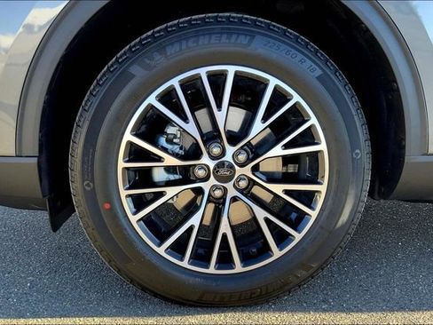 New 2025 Ford Escape SE image 12