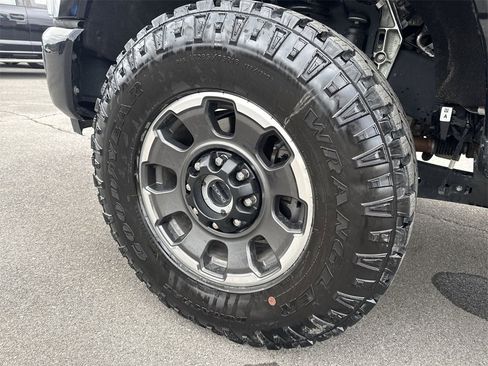 Certified 2024 Ford F350 Platinum w/ Tremor Off-Road Package image 8