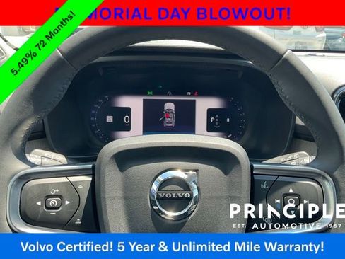 Certified 2025 Volvo XC40 B5 Plus w/ Protection Package Premier AWD/4WD image 23
