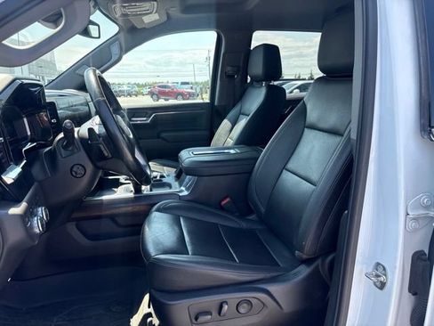Used 2022 GMC Sierra 1500 SLT w/ SLT Premium Package AWD/4WD image 4