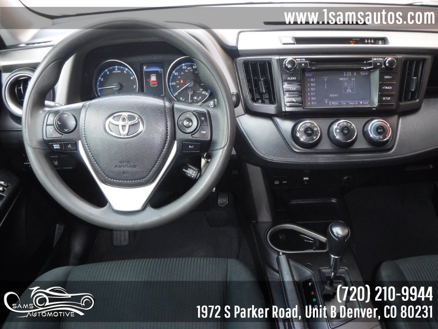 Used 2018 Toyota RAV4 LE w/ Carpet Mat Package AWD/4WD image 5