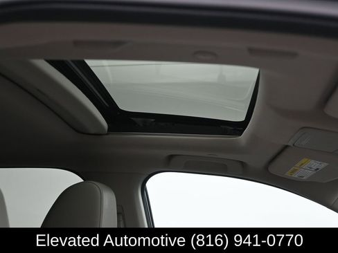 Used 2023 Honda CR-V EX-L image 9