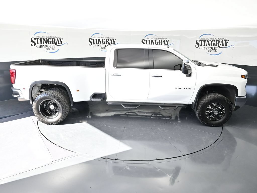 Used 2025 Chevrolet Silverado 3500 LTZ w/ LTZ Plus Package AWD/4WD image 28