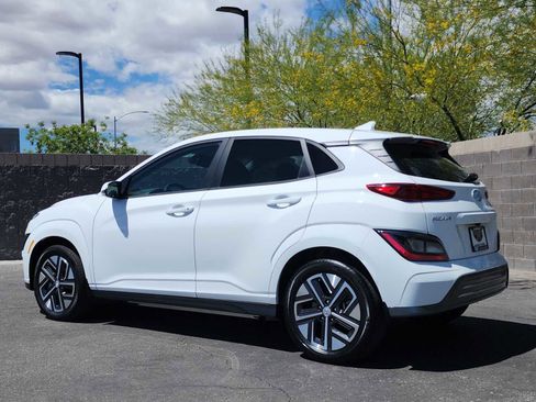 Used 2023 Hyundai Kona SEL image 7