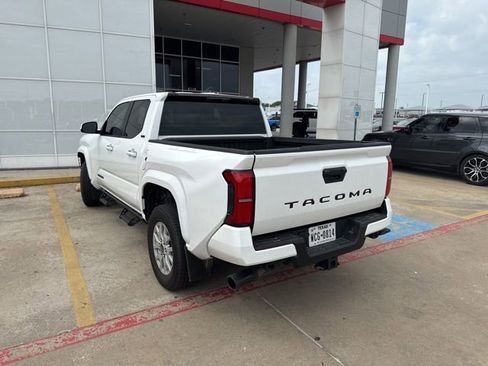 Used 2024 Toyota Tacoma SR5 RWD image 6