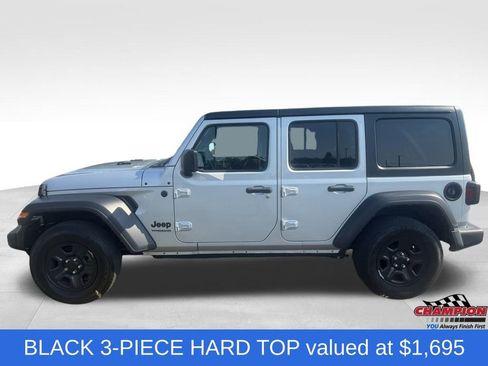 Used 2022 Jeep Wrangler Unlimited Sport image 3