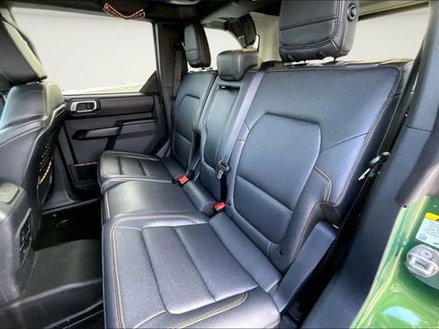 Used 2024 Ford Bronco Badlands image 21