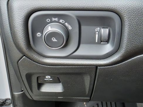 Used 2024 RAM 1500 Tradesman AWD/4WD image 19