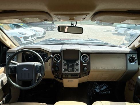 Used 2015 Ford F250 Lariat w/ Chrome Package RWD image 2