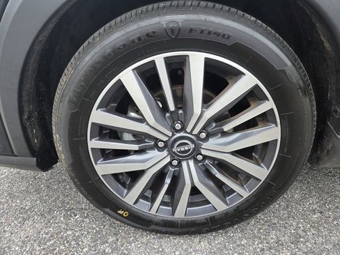 Used 2024 Nissan Kicks SV image 32