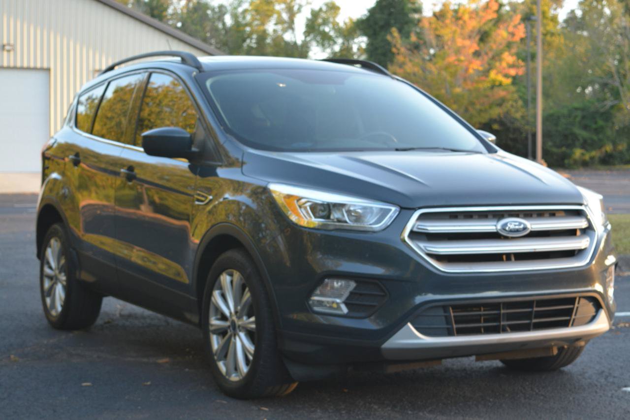 Used 2019 Ford Escape SEL FWD image 3
