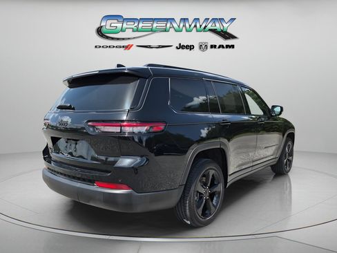 Used 2023 Jeep Grand Cherokee L Altitude AWD/4WD image 3