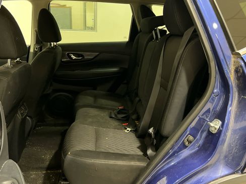 Used 2019 Nissan Rogue SV AWD/4WD image 12