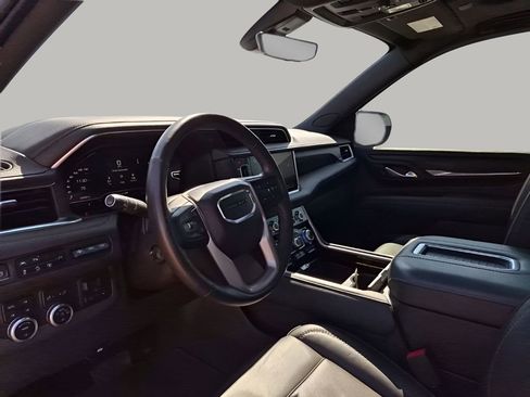 Used 2022 GMC Yukon Denali w/ Denali Ultimate Package image 30
