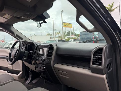 Used 2022 Ford F250 XL w/ STX Appearance Package AWD/4WD image 16