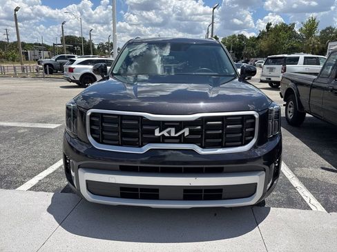 Used 2025 Kia Telluride S FWD image 16