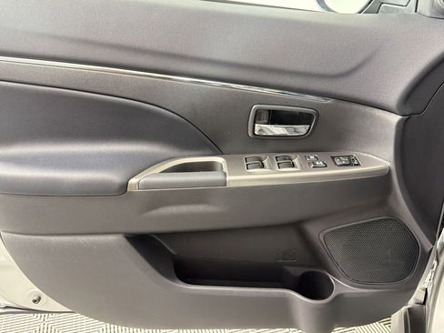 Used 2025 Mitsubishi Outlander Sport AWD image 10