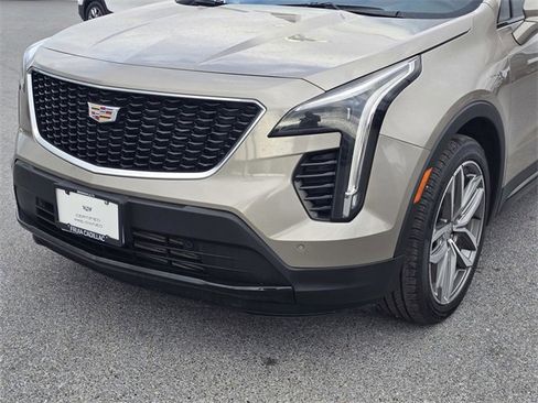 Used 2023 Cadillac XT4 Sport image 10