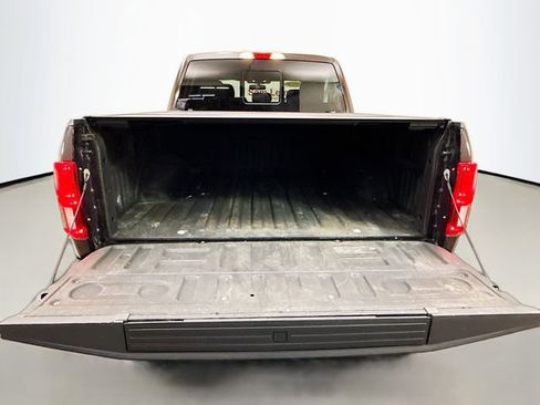 Used 2019 Ford F150 Lariat image 28