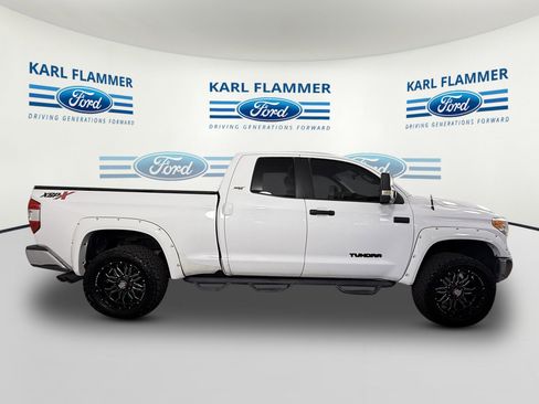 Used 2015 Toyota Tundra SR5 w/ SR5 Upgrade Package RWD image 2
