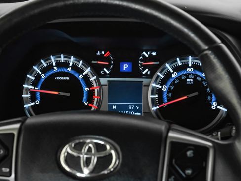 Used 2018 Toyota 4Runner SR5 Premium AWD/4WD image 17
