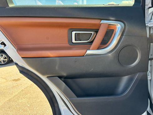 Used 2016 Land Rover Discovery Sport HSE Luxury image 14