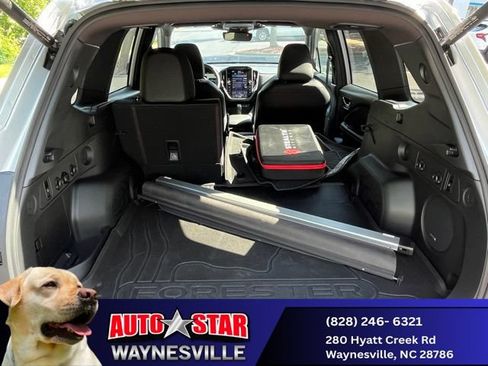 Used 2025 Subaru Forester Limited AWD/4WD image 30