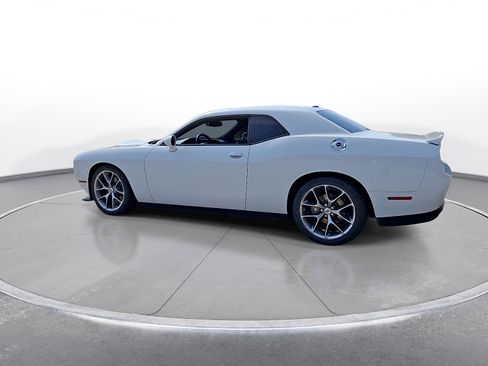 Used 2022 Dodge Challenger GT RWD image 5