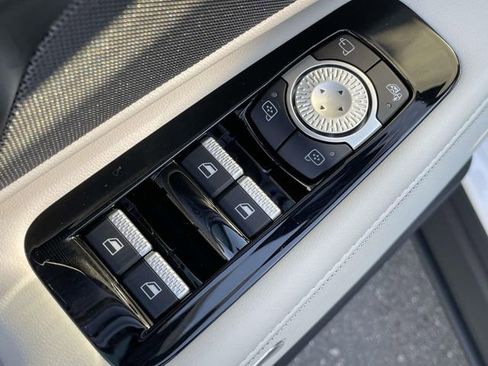 New 2026 Lincoln Nautilus Reserve image 12