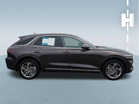 Used 2023 Genesis GV70 2.5T w/ Select Package AWD/4WD image 3