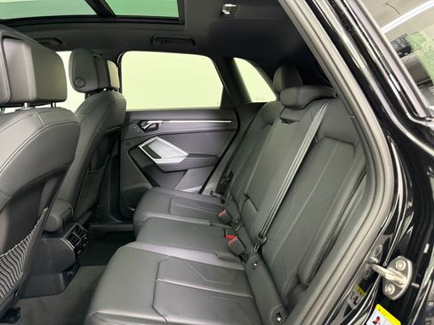New 2025 Audi Q3 2.0T Premium image 15