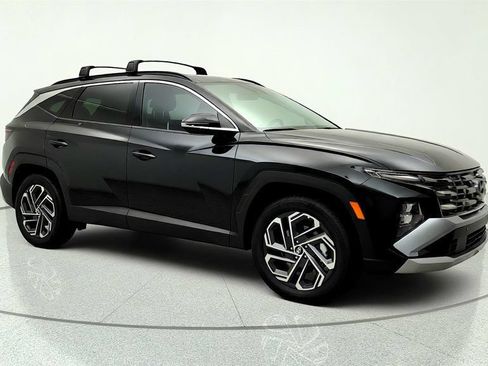 Used 2026 Hyundai Tucson Limited AWD/4WD image 3
