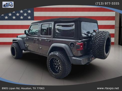Used 2018 Jeep Wrangler Unlimited Sport S AWD/4WD image 6