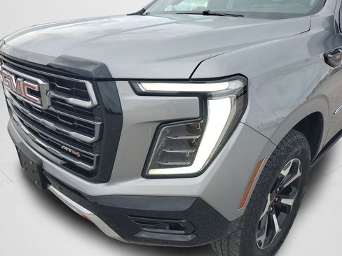 Used 2025 GMC Yukon AT4 w/ AT4 Premium Package AWD/4WD image 25