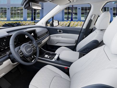 New 2026 Kia Carnival SX FWD image 17