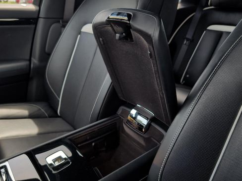 Used 2021 Rolls-Royce Ghost AWD/4WD image 29