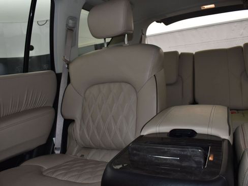 Used 2024 Nissan Armada Platinum w/ Captain's Chairs Package image 14