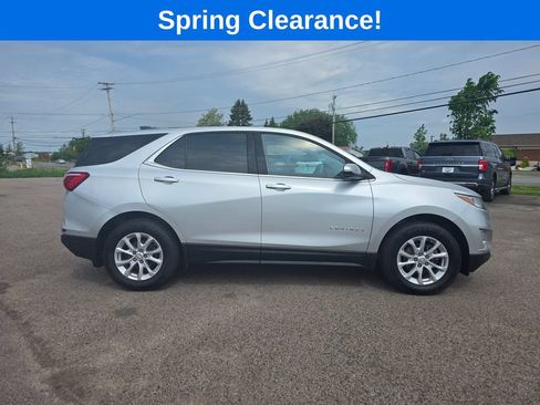 Used 2019 Chevrolet Equinox LT w/ Driver Convenience Package AWD/4WD image 8