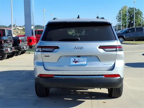 New 2025 Jeep Grand Cherokee L Laredo w/ Luxury Tech Group I image 3