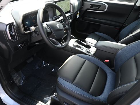 New 2026 Ford Bronco Sport Outer Banks w/ Outer Banks Tech Package+ AWD/4WD image 16