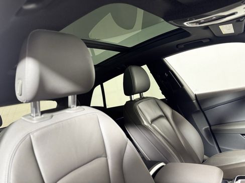 Used 2019 Audi Q8 Premium w/ Convenience Package image 14