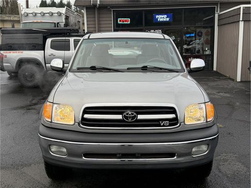 Used 2002 Toyota Tundra SR5 image 2