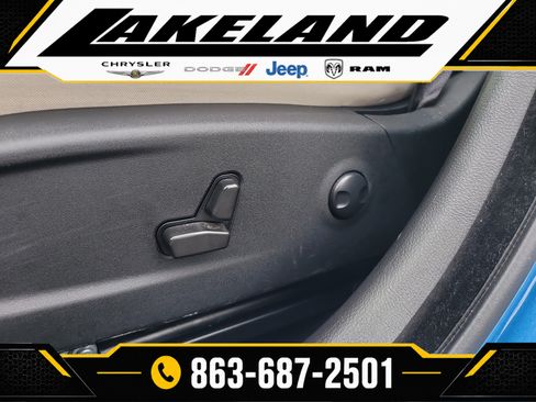 Used 2022 Chrysler 300 Touring L RWD image 18