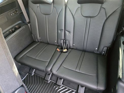 New 2026 Kia Sorento S w/ S Panoramic Sunroof Package image 21