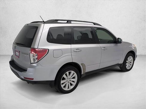 Used 2013 Subaru Forester 2.5X Premium image 5