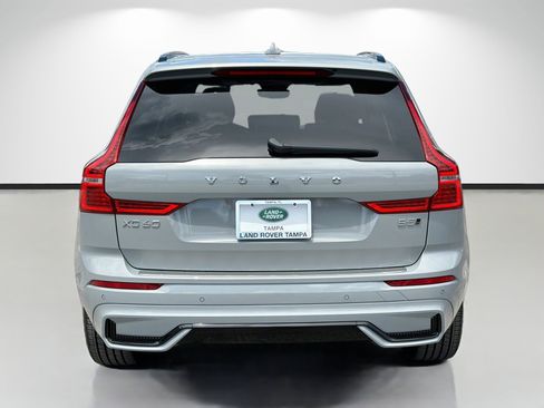 Used 2025 Volvo XC60 B5 Plus w/ Protection Package Premier AWD/4WD image 4